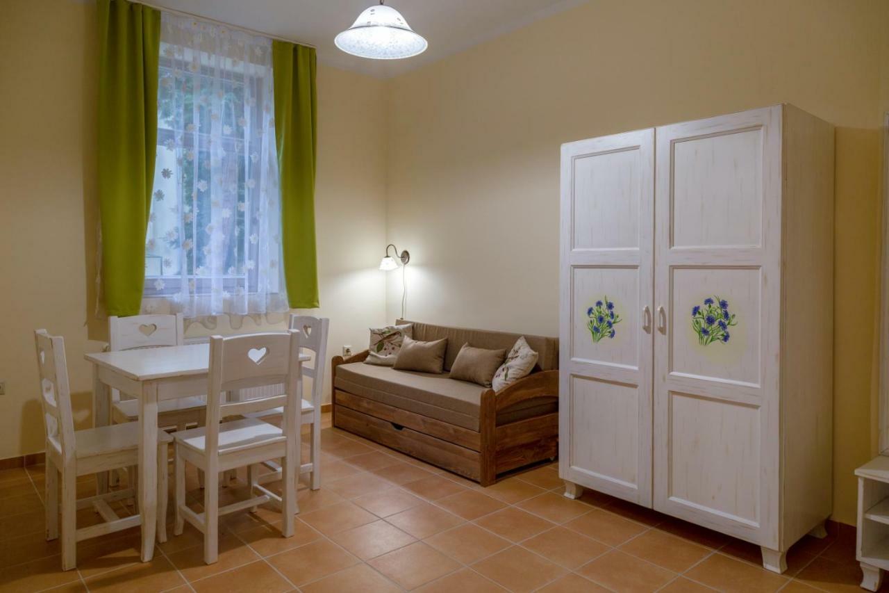 Balzsam Apartmanhaz Harkány Εξωτερικό φωτογραφία