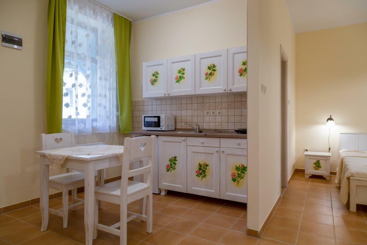 Balzsam Apartmanhaz Harkány Εξωτερικό φωτογραφία