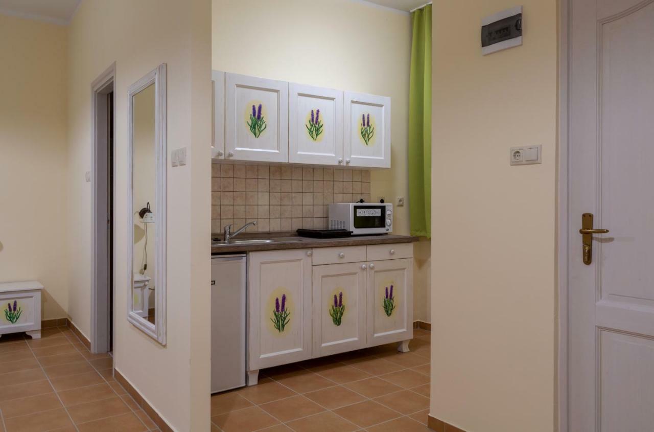 Balzsam Apartmanhaz Harkány Εξωτερικό φωτογραφία
