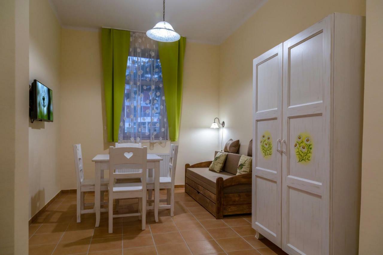 Balzsam Apartmanhaz Harkány Εξωτερικό φωτογραφία